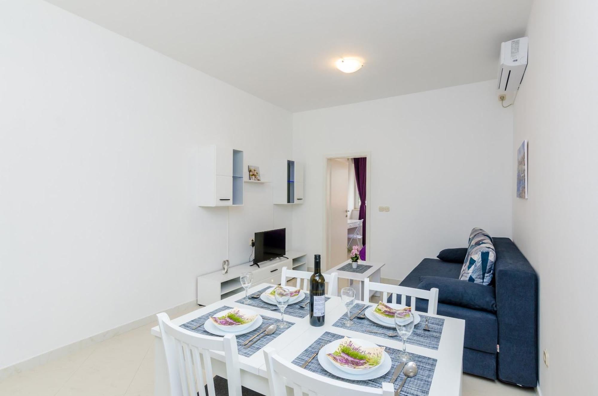 Apartment Maky
